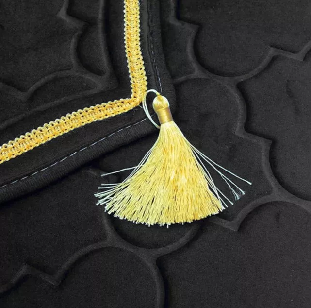 MySalahMats Black Color Velvet Premium Prayer Mat  Anti-Slip Base, Dome Style